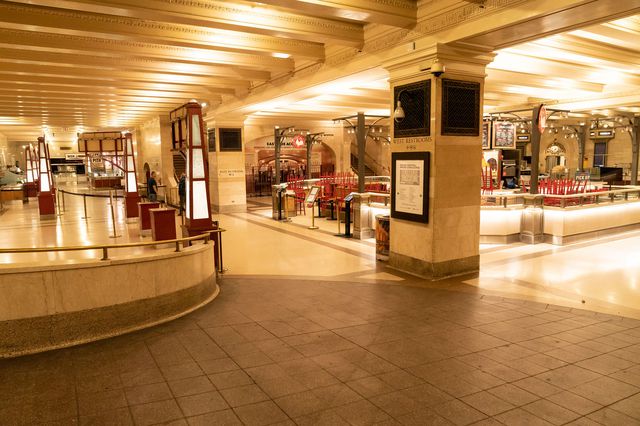 Closed establishments in the dining concourse of Grand Central Terminal